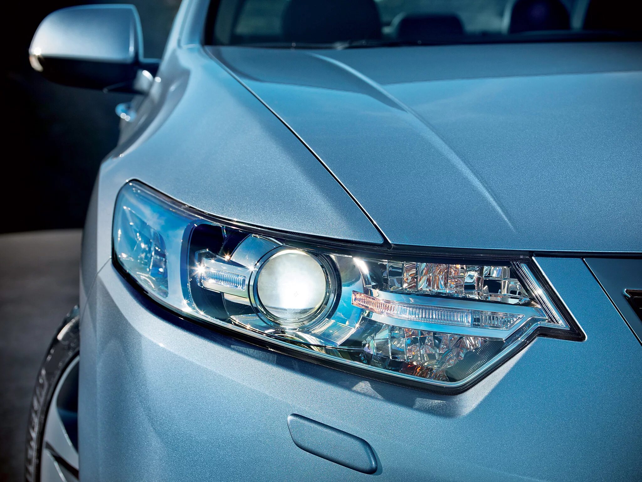 Accord 8 фара. Передние фары хонда аккорд 8. Фары аккорд 8 рестайлинг. Фара хонда аккорд 8. Фара honda accord 8 рестайлинг.