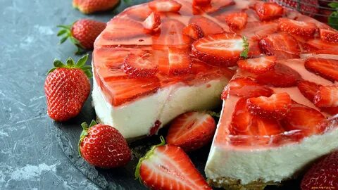 Jahodový cheesecake: Ideální dezert pro každou oslavu. Připravte ho za 5 kroků!