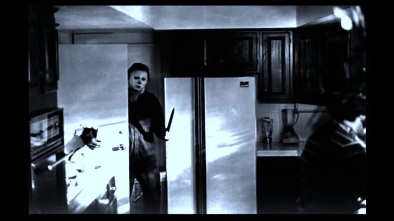 He comes in the night. Хэллоуин 1978 Тони Моран.