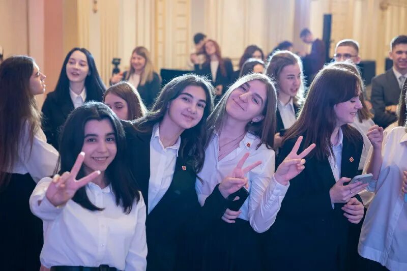 4 цветка высших посвящений. мгту баумана студенты. посвящение в первокурсники. высшее посвящение. истфак мгу абитуриенты.