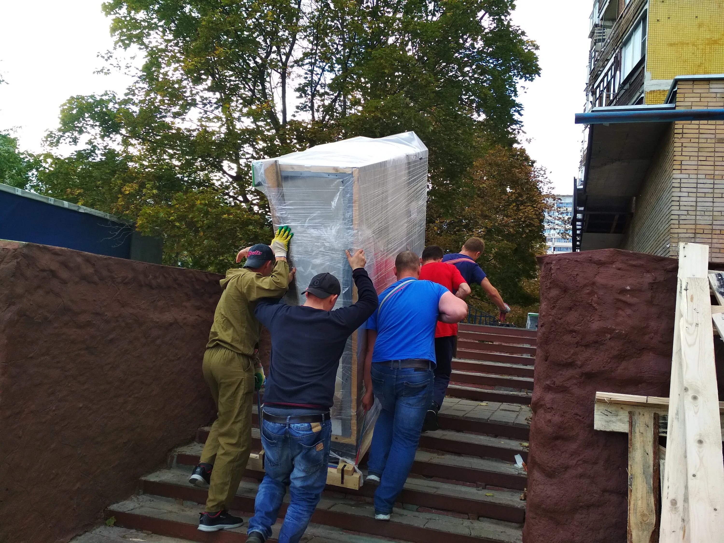 переезды 24/7. ищу машину для перевозки. 24 moving. грузчики переезды. 24 moving.