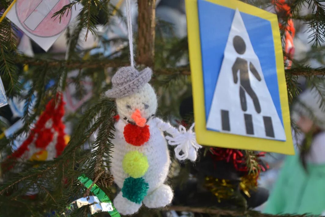 конкурс елочка юид. конкурс детского елочка гаи. новогодняя гирлянда пдд. конкурс елочка юид. игрушка на елку пдд.