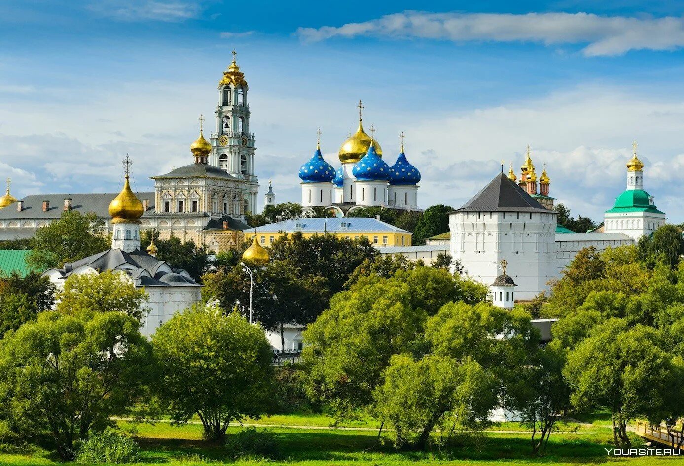 Лавра фото