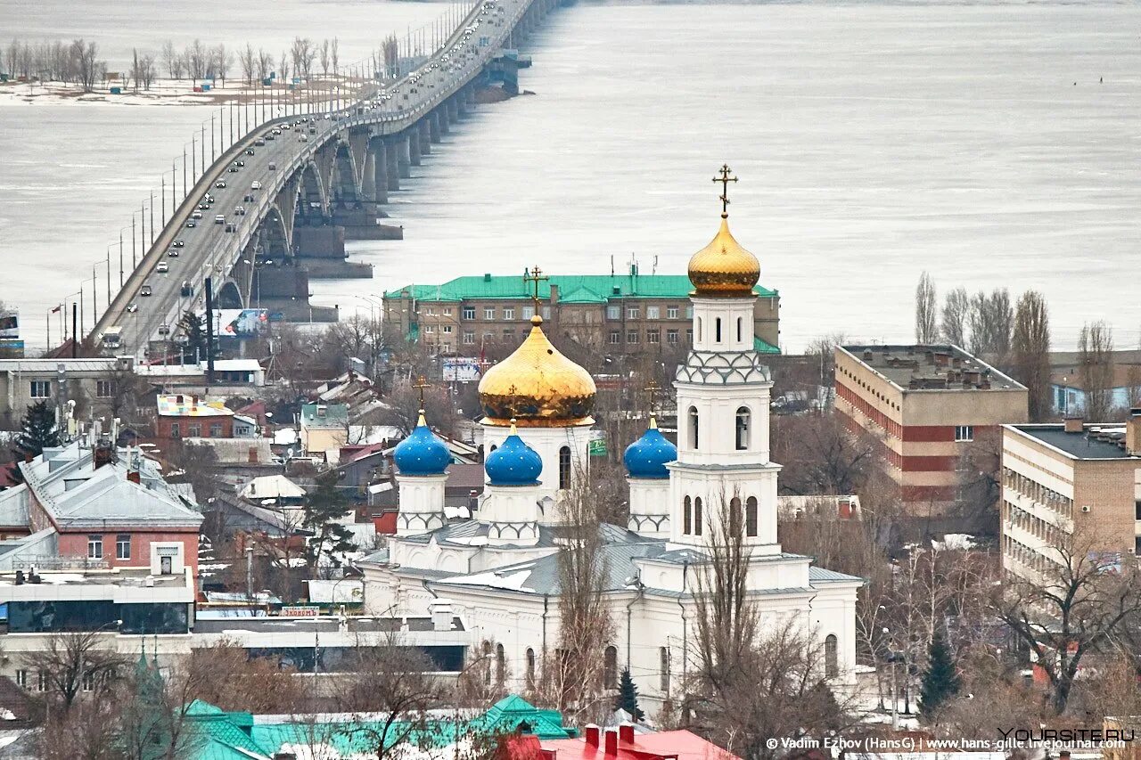 Погулять в саратове. Вид с Соколовой горы Саратов. Вид Саратова с Соколовой горы зимой. Саратовский мост через Волгу с Соколовой горы. Саратов столица Поволжья.