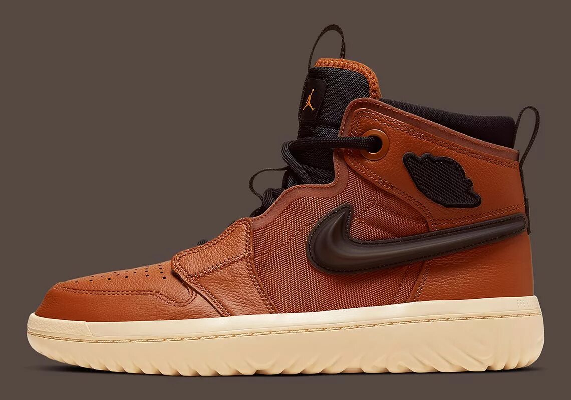 Jordan brown. Air Jordan 1 React. Air Jordan 1 коричневые. Nike Air Jordan коричневые. Air Jordan 1 High Brown.