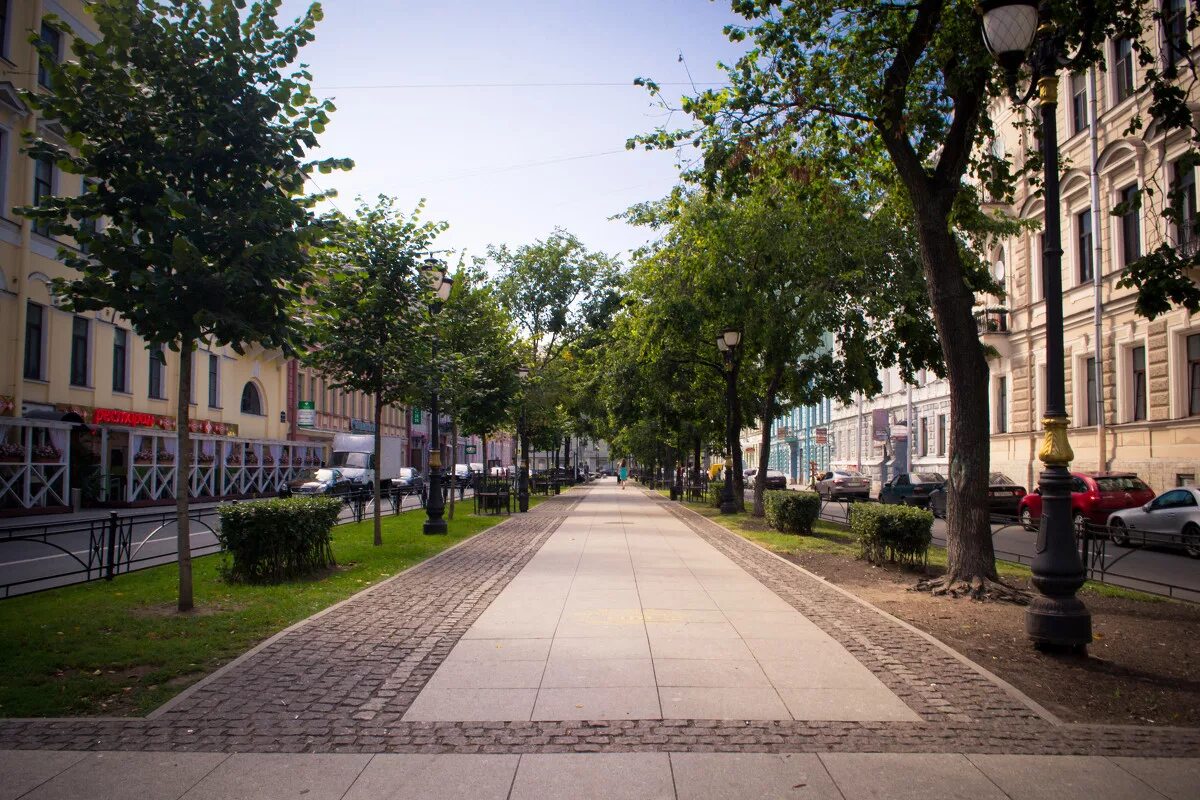 фурштатская в питере. фурштатская улица спб. фурштатская улица. фурштатская улица санкт-петербург аллея. улица петра лаврова в санкт-петербурге.