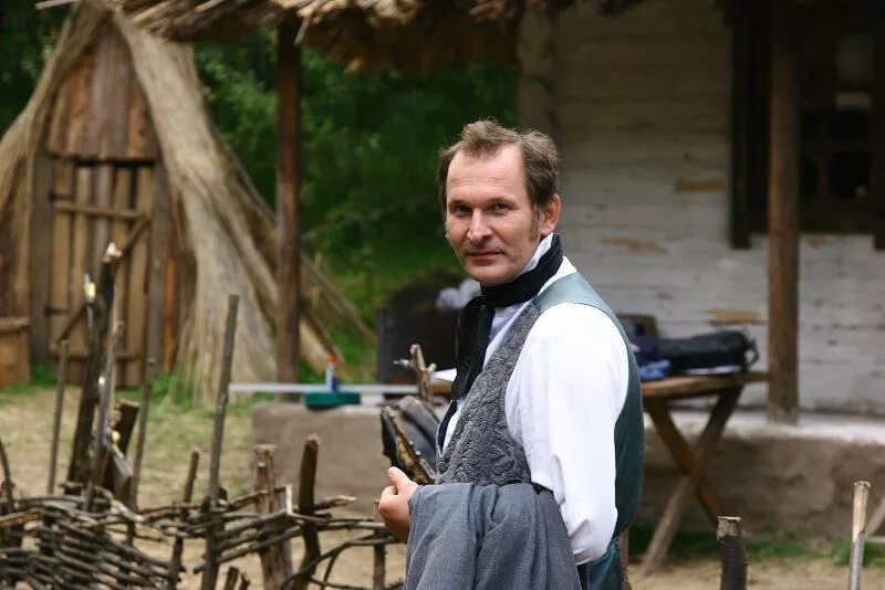 Добронравов федор виктор иван. Фёдор добронравов от печали до радости. Фёдор добронравов роли. Фёдор добронравов продюсерский центр. Добронравов федор фильмография 2022.