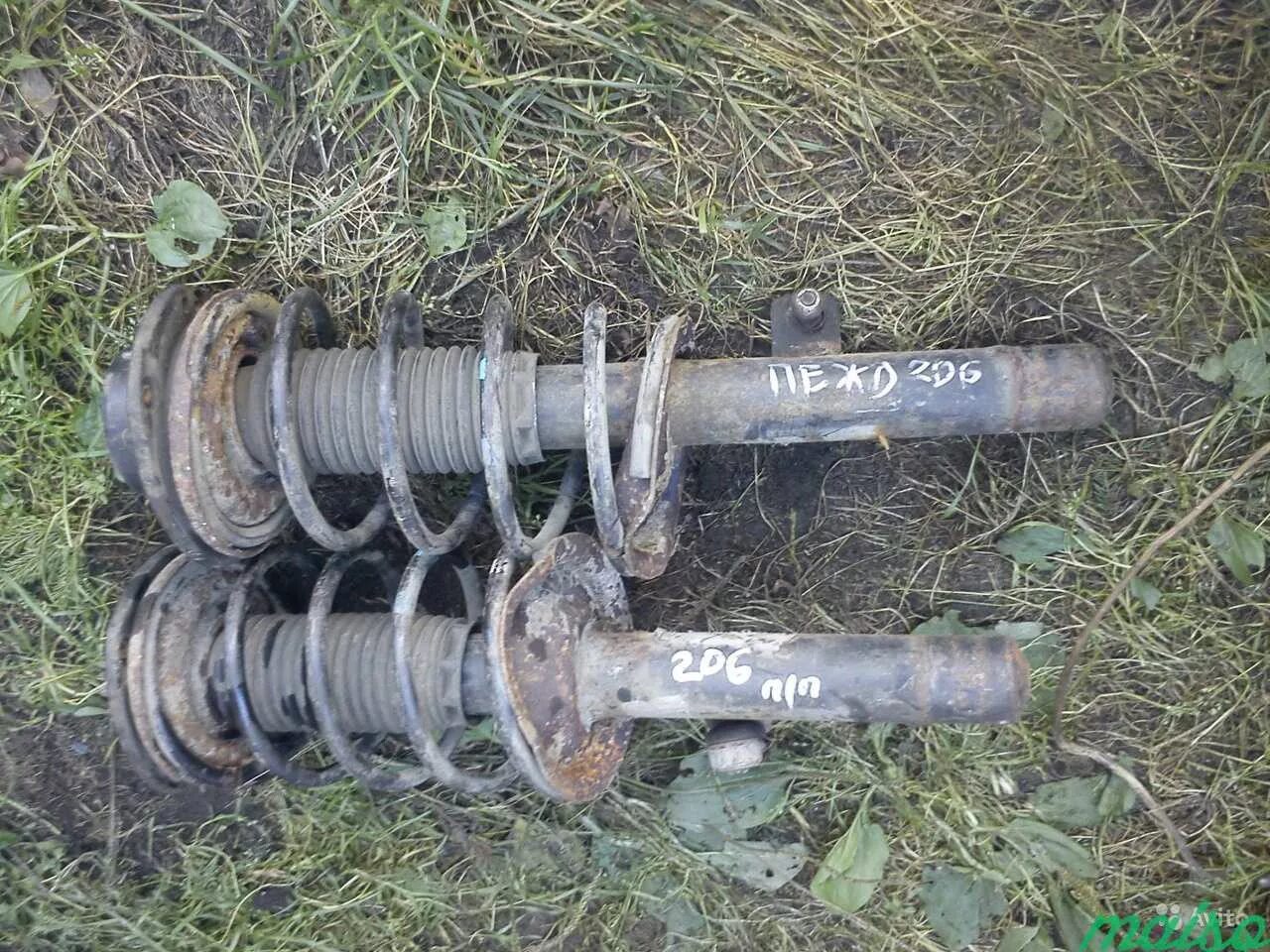 Передняя стойка пежо 206. Стойки передние peugeot 408. Стойка пежо 206. Peugeot 206 передние стойки. Стойки пежо 206.