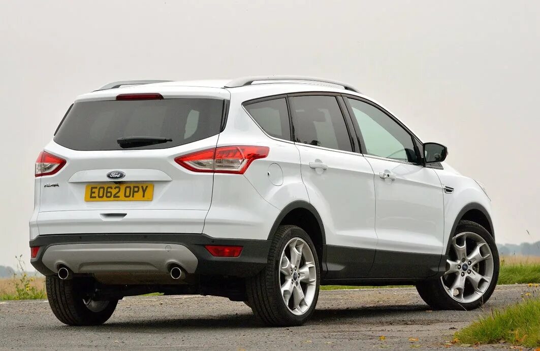 Форд Куга 2015. Ford Kuga 2013. Форд Куга 2015 белый. Кроссовер Ford Kuga 2015-2016.