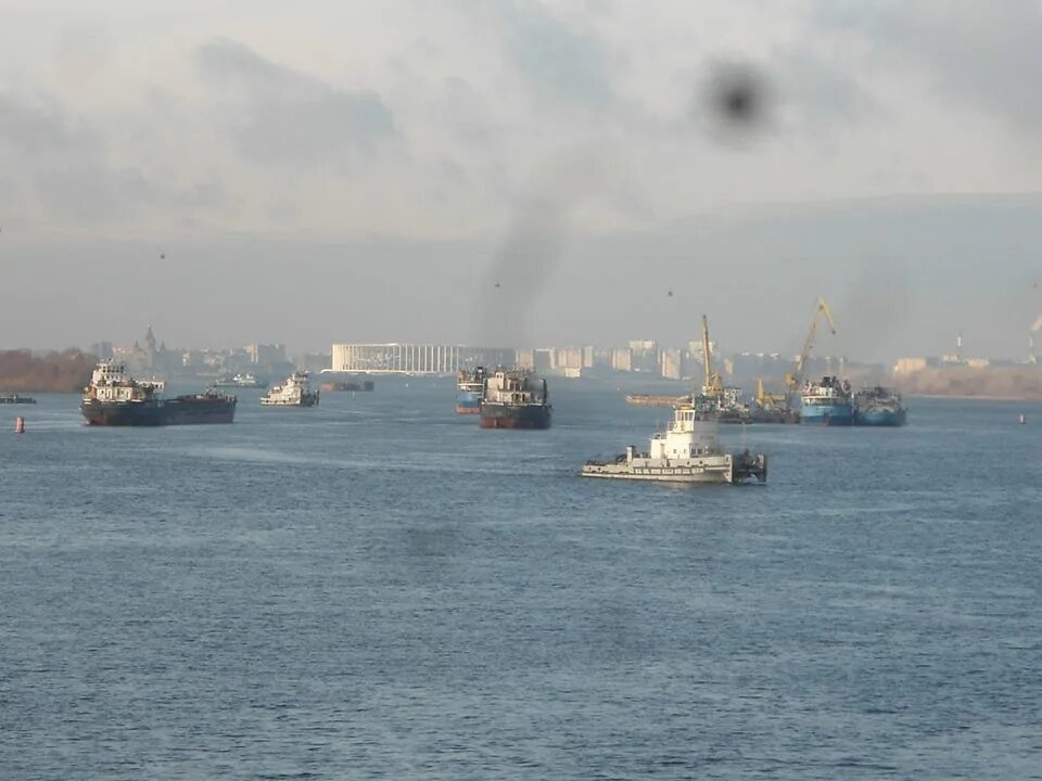 Рыбинск корабли. Конец навигации фото. Конец навигации. Конец навигации. Конец россии фото.