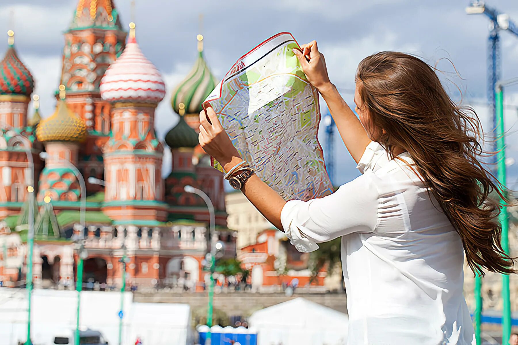 Помощью которого можно значительно. Внутренний туризм. Внутренний туризм в России. Туристы в России. Культурно-познавательный туризм.