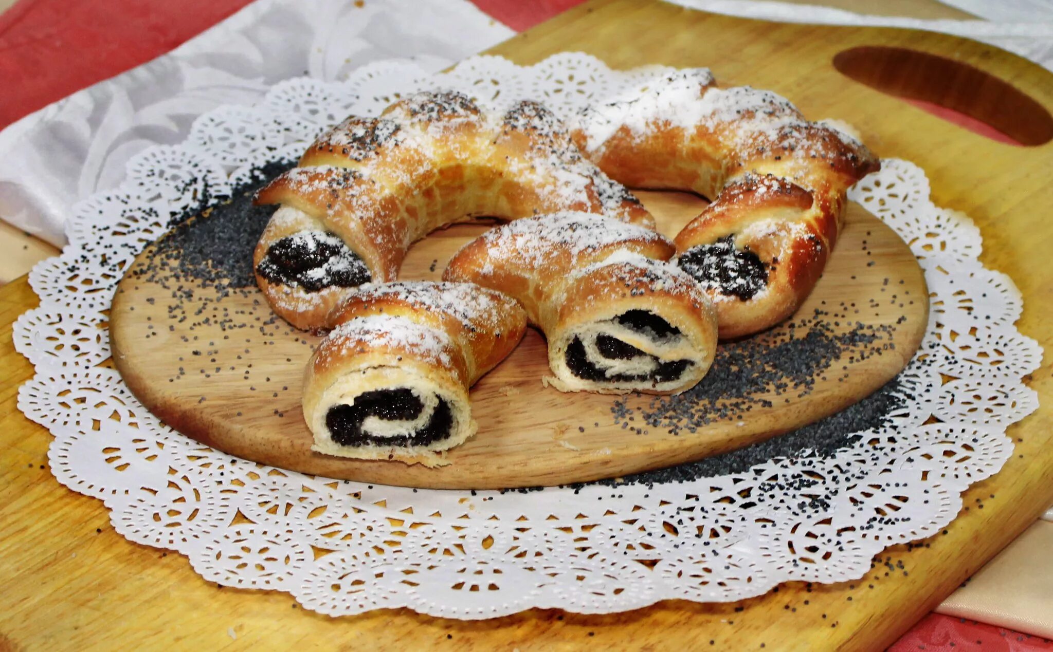 Выпечка 7. Рогалики из слоеного теста. Рогалики с повидлом. Выпечка 7. Выпечка 7.