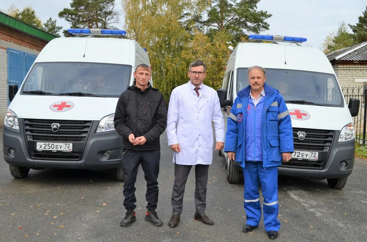 Автомобиль скорой медицинской помощи. Газель скорой помощи. Медики скорой помощи. Скорая Тавда. Легендарная помощь