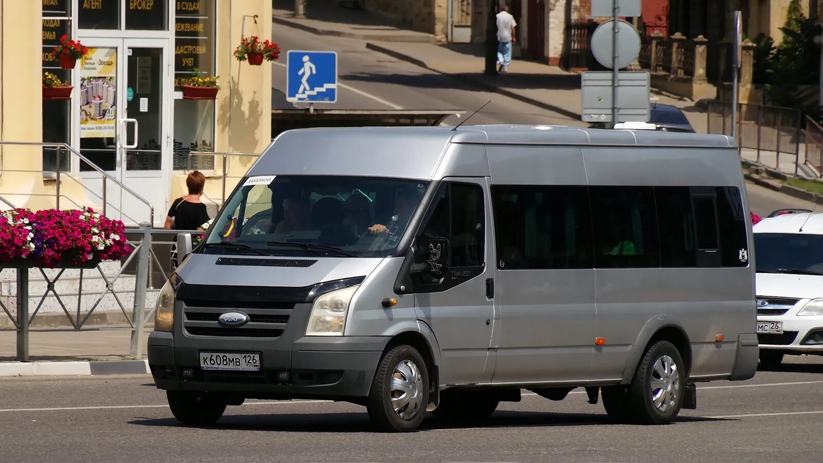 Форд транзит 115 л с. Ford Transit 115t430. Transit 115 TT 330. Маршрутка Форд. Форд 16 автобус.