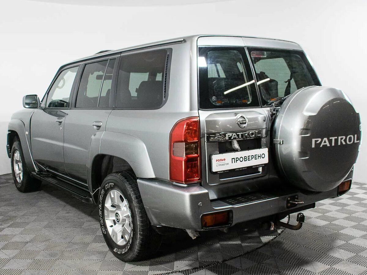 Рестайлинг патрол купить. Nissan Patrol v (y61). Nissan Patrol y61 2002. Nissan Patrol y61 2009. Ниссан Патрол y61 Рестайлинг.