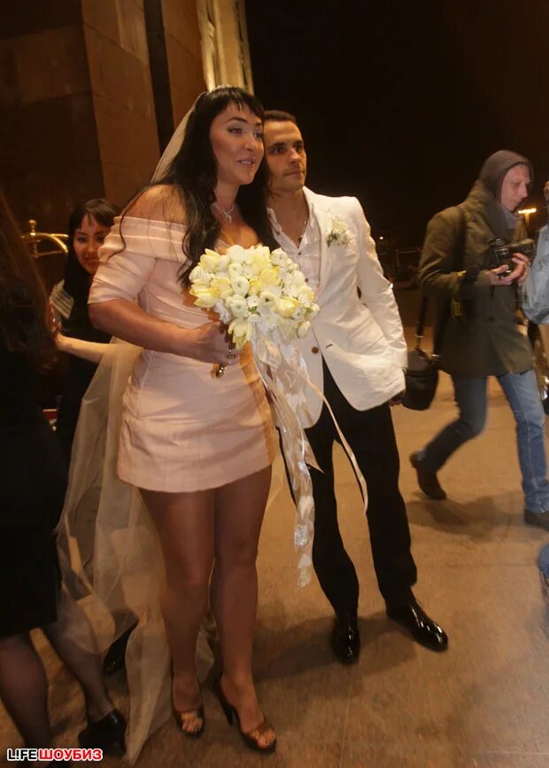 дочь розы сябитовой. второй раз замужем. екатерина вуличенко. второй раз замужем. свадебное платье для второго брака.