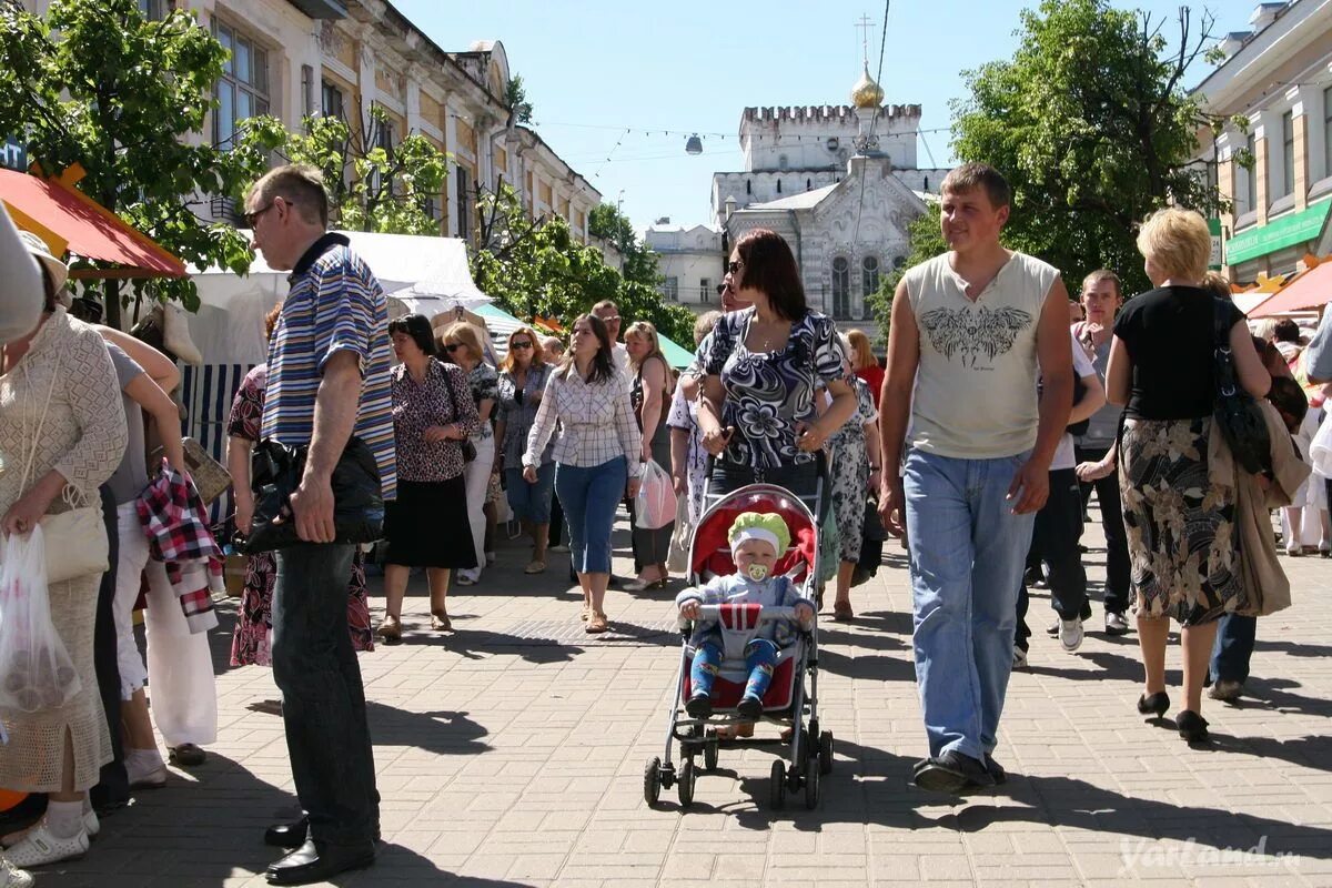 Сколько ярославлей в россии. Жители Ярославля. Ярославль люди. Ярославль население. Население города Ярославль.