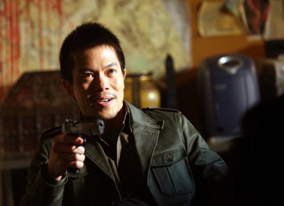 постепенно опасный. илья опасный район. гопник с пистолетом. самая опасная игра 2020. генри харт опасный малый 5 сезон.