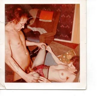 Slideshow vintage polaroid porn.