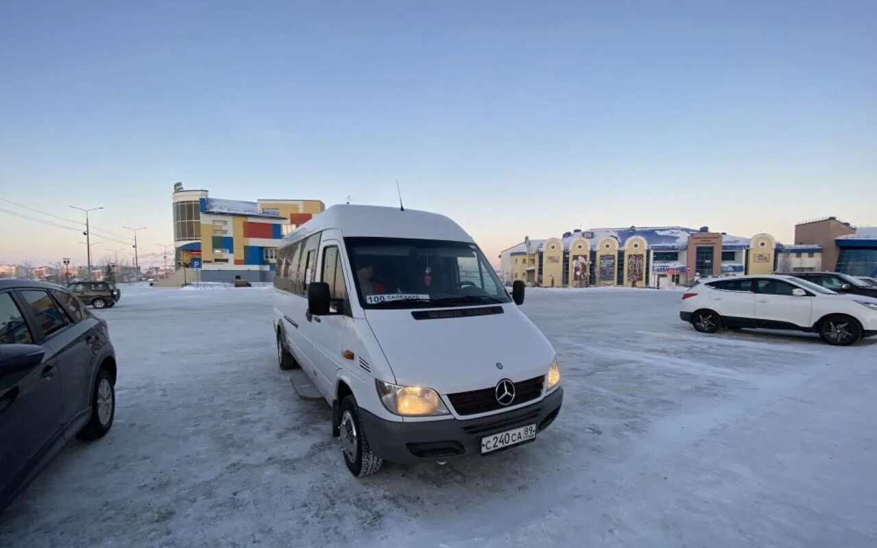 Салехард новый уренгой на машине. Лабытнанги Салехард автобус. Салехард новый Уренгой автобус. Салехард Лабытнанги. Лабытнанги новый Уренгой.