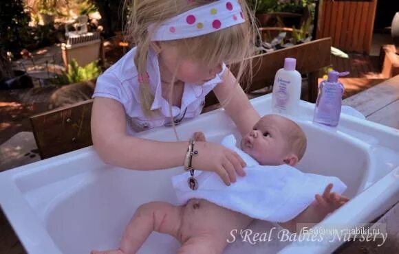 Купание силиконового реборна. Купание большого реборна. Можно ли мыть реборна. Реборн яник. Можно ли мыть реборна.