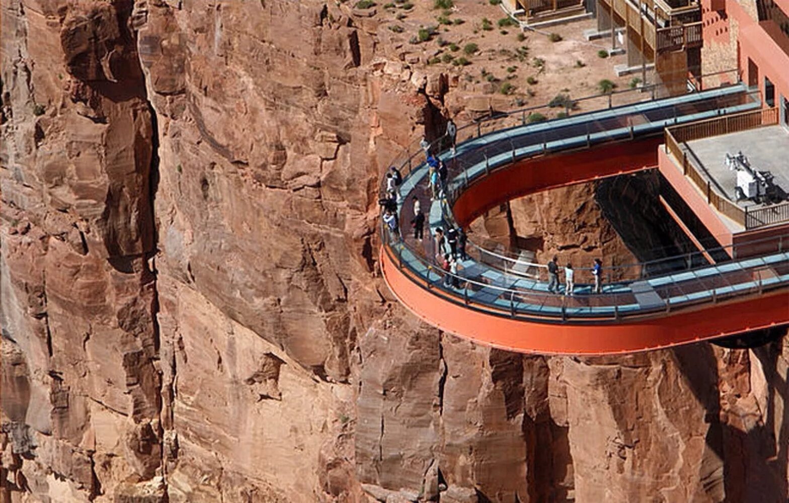 Дом в каньоне. Небесная тропа&quot; (skywalk) гранд-каньона:. grand canyon skywalk сша. стеклянный мост в гранд каньоне. смотровая площадка grand canyon skywalk.
