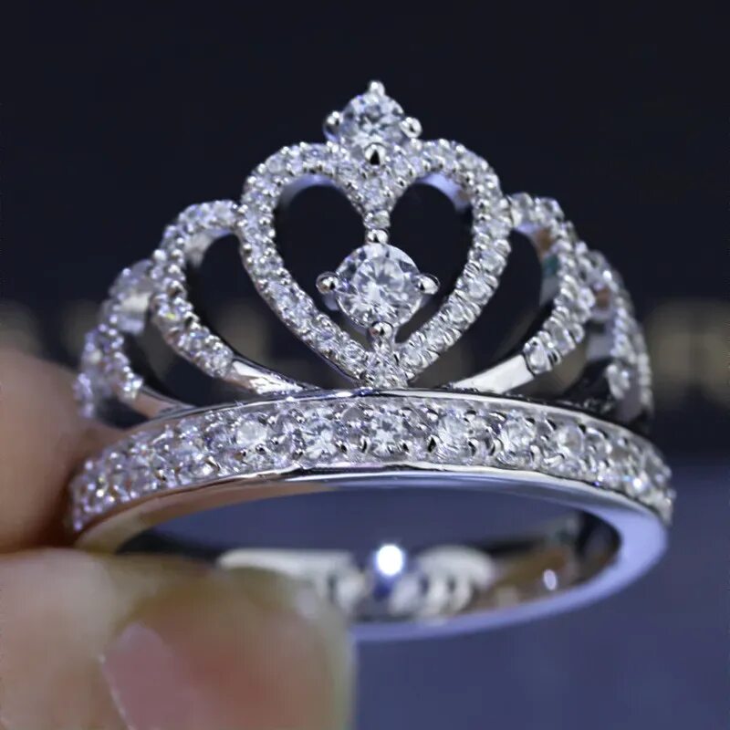 Кольцо корона серебро 925. Кольцо корона циркон. Кольцо корона золотое 2022. Кольцо принцессы кольцо корона. Купить кольцо женское астана