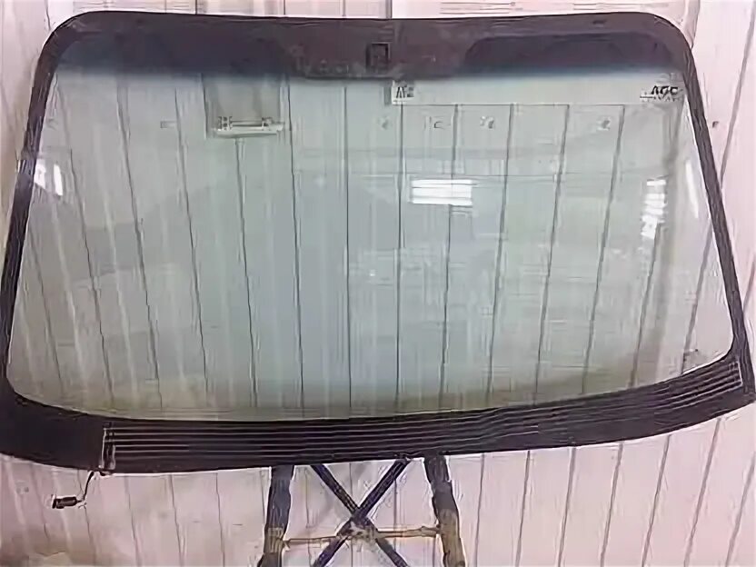 R8222f1100. Лобовое стекло санта фе 4. Санта фе 2 заднее стекло. Стекло санта фе 4. Крышка багажника хендай санта фе классик.