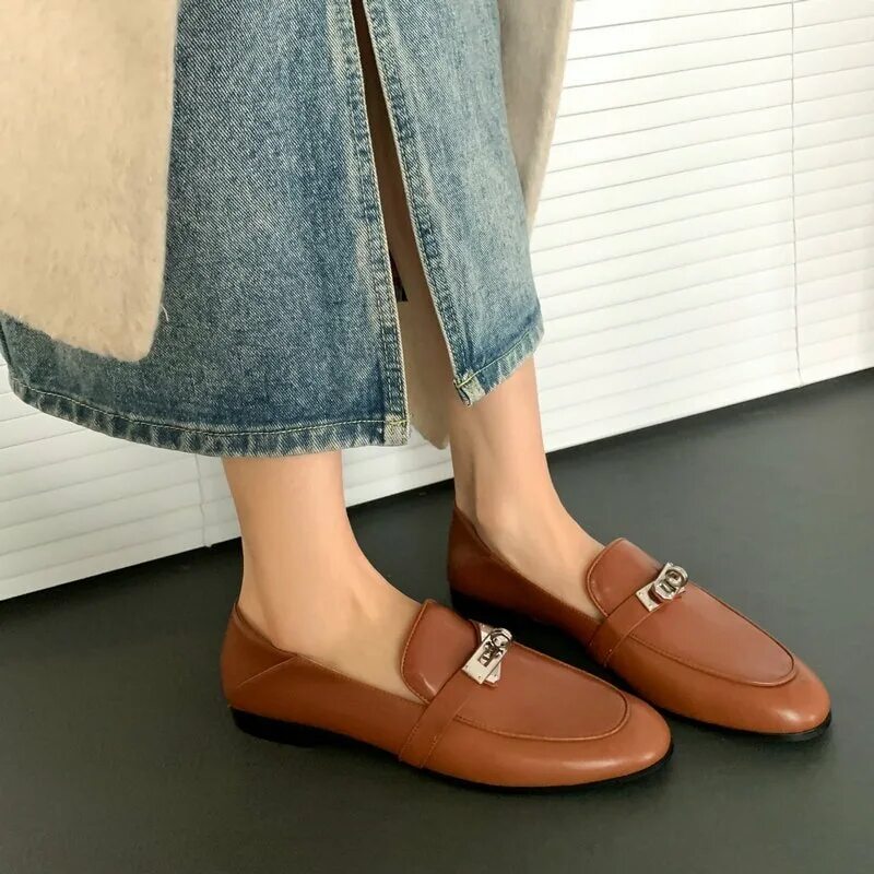 Мода обуви 2023 осень. Мода обуви 2023 осень. Обувь 2023 тренды. Мода обуви 2023 осень. Ботинки женские 2022 2023 тренды.