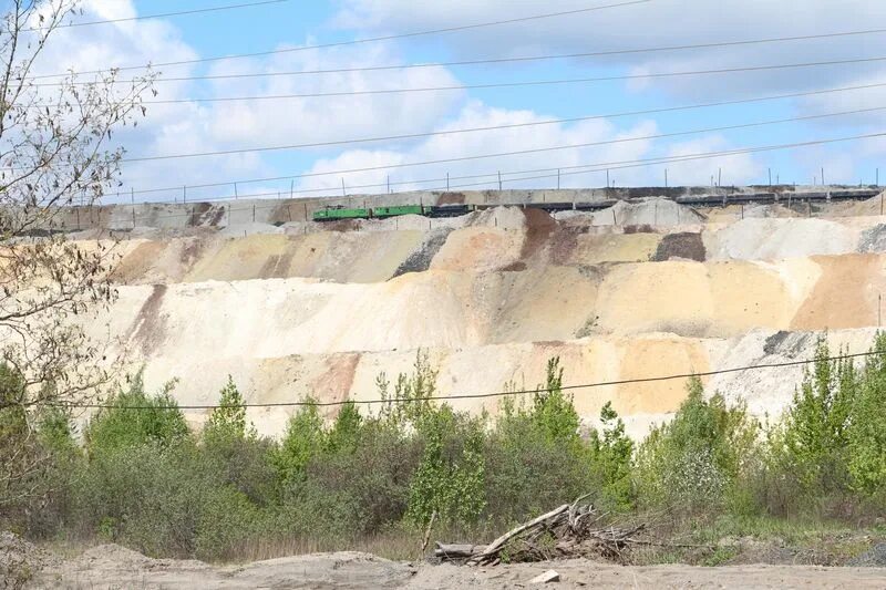 Жд вокзал старый оскол. Стойленская нива старый оскол белгородская. Железнодорожный вокзал старый оскол. Оборудование окомкования. Палеонтологический музей музей стойленского гока.