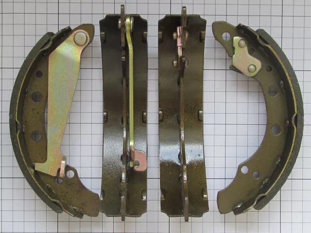 2108-тормозные-барабанные-колодки-. задние тормозные колодки без. задние тормозные колодки ваз 2115. колодки задние логан 180 мм артикул. задние тормозные колодки ваз 2115.