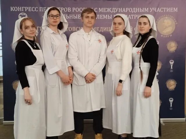 Святодимитриевс училище сестер милосердия. Свято-дмитровское медицинское училище сестёр милосердия. Училище сестер милосердия в москве. Медицинское училище сестер милосердия. Свято-димитриевское училище сестер милосердия.