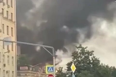 Горящее здание в москве