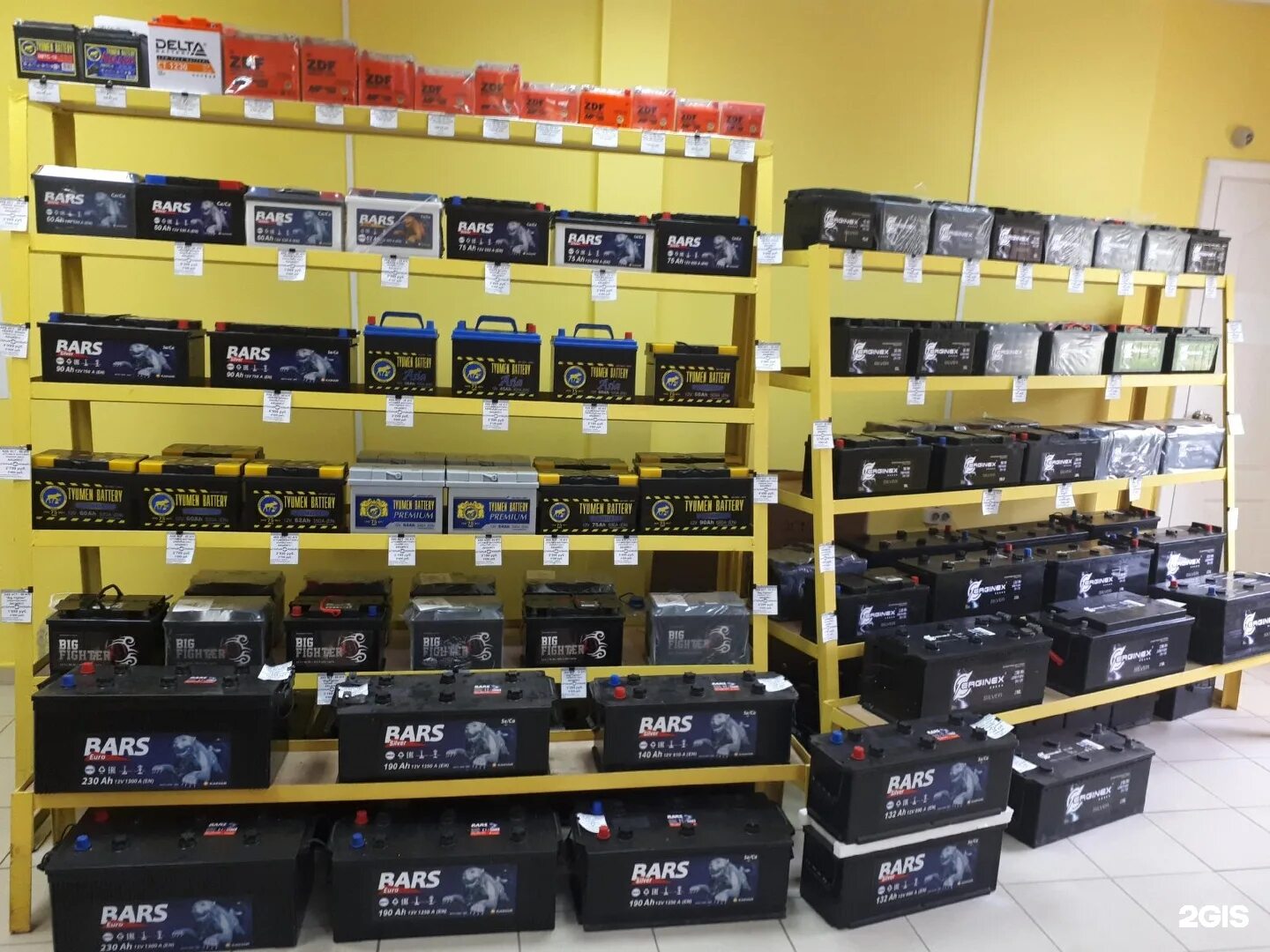 Oldham batteries. Большой выбор аккумуляторов. Аккумулятор автомобильный. Производители аккумуляторов для авто. Реклама зарядки акб.