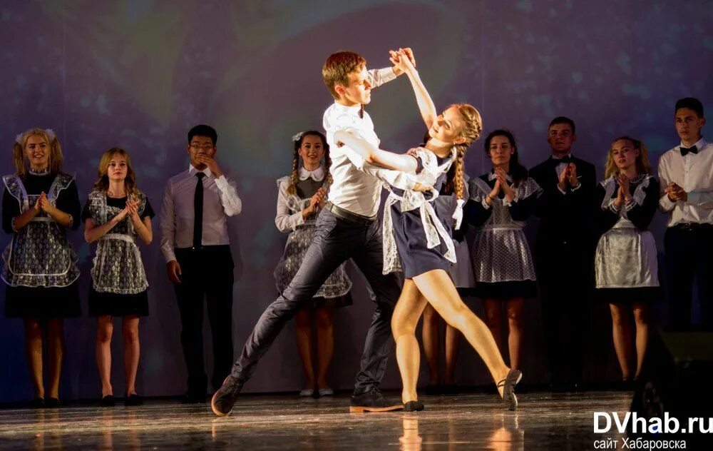 Эльвира игнатьева учительница казань. Фото алины из 5 гимназии. Обычный школьник. Алина фото. 4 гимназия владикавказ.