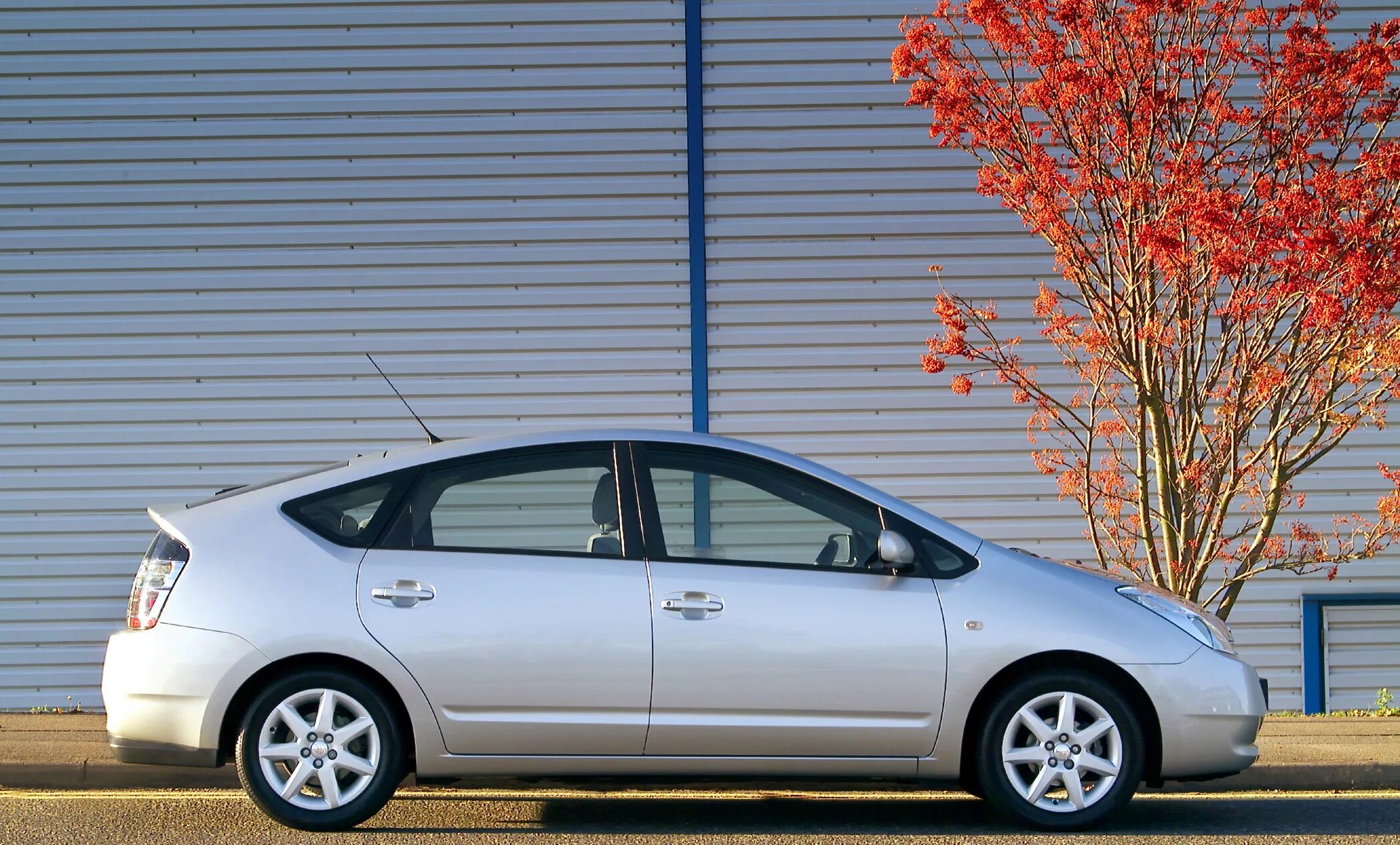 Toyota prius второе поколение. Toyota prius 2003. toyota prius 2003-2009. toyota prius (второе поколение) 2009. toyota prius 2 2003.