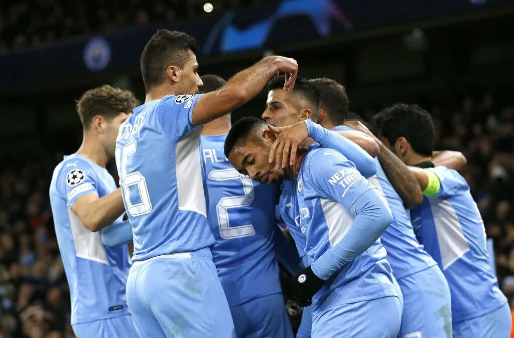 Манчестер сити 31 января. Ман сити 2022. Агуэро манчестер сити. Manchester city 2022. Холланд футболист манчестер сити.