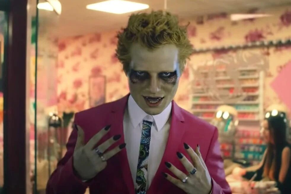 Ed sheeran habits песня. Эд ширан вампир. ed sheeran bad habits. эд ширан бад хабис. эд ширан бэд хэбитс.
