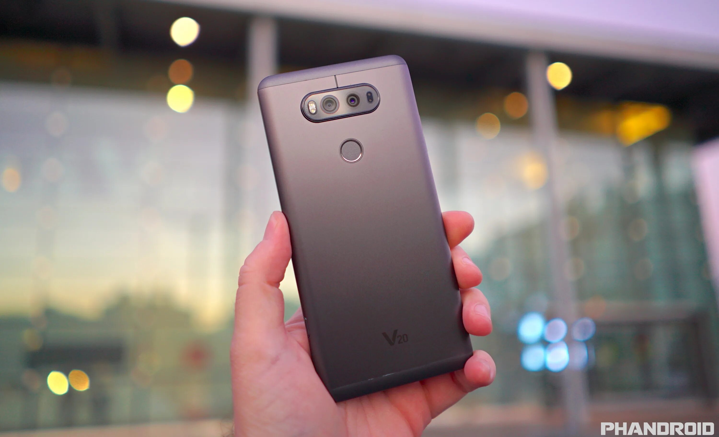 Lg v20