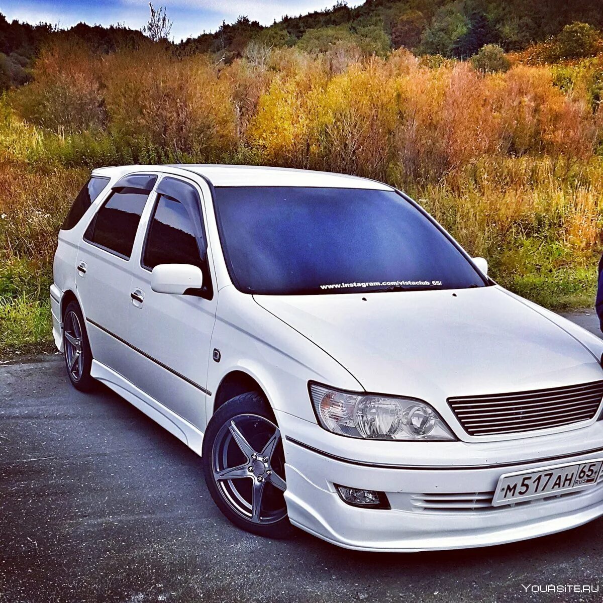 Виста ардео универсал. Toyota Vista Ardeo. Toyota Виста Ардео. Тойота Виста Ардео 1999.