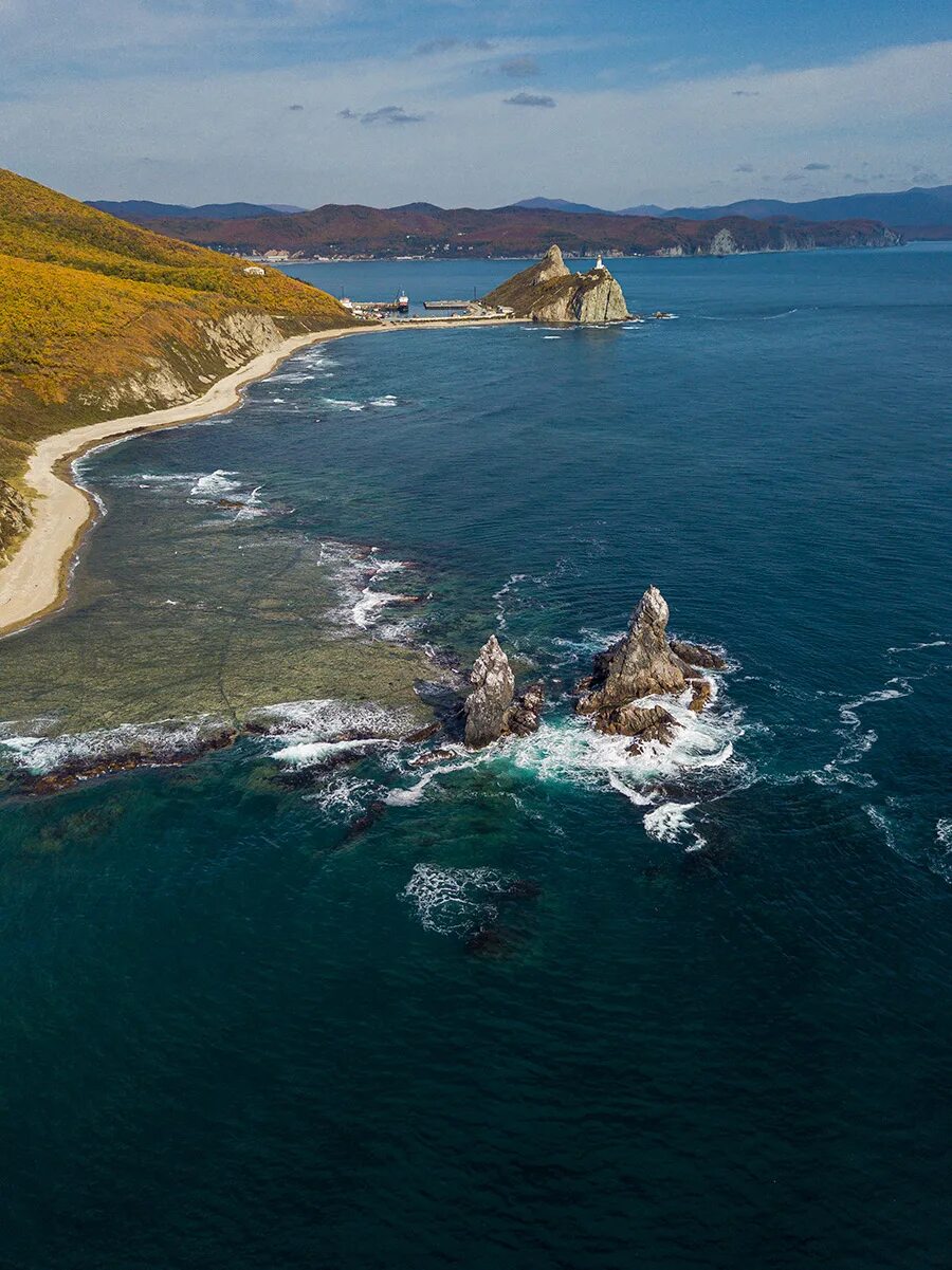 Морской прогноз приморский. Бухта Рудная Приморский край. Море в Дальнегорске Приморский край. Рудная Пристань Приморский край Дальнегорск. Дальнегорск бухта Рудная.