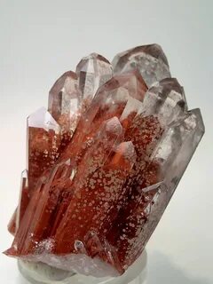 Камень минерал кварц