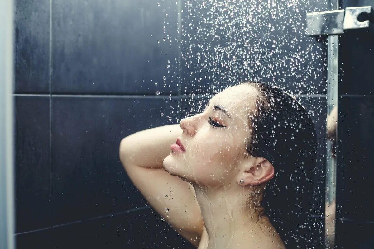 Russian showers. Фотосессия в душе. Красивые девушки в душе.