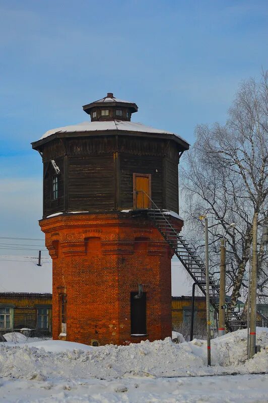 Ряжск водонапорная башня. Винзили станция водонапорная башня. Станция земетчино водонапорная башня. Водонапорная башня платформа депо. Водонапорная башня коченево.