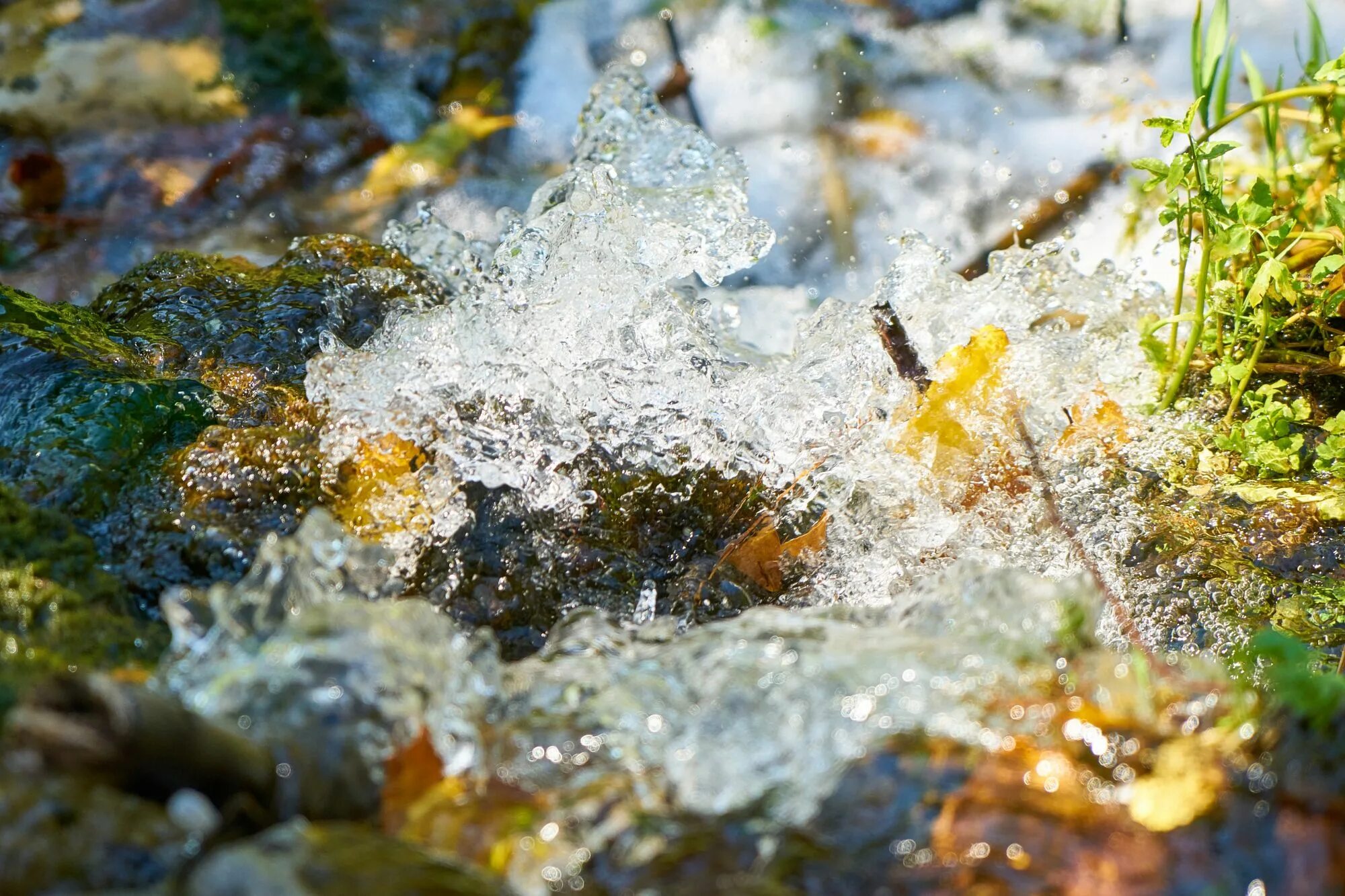 Воздух как родниковая вода. Родниковая вода.