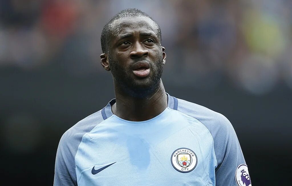 Яя туре 42. Toure футболист. Яя туре футболист. Яя слушать. Яя туре.