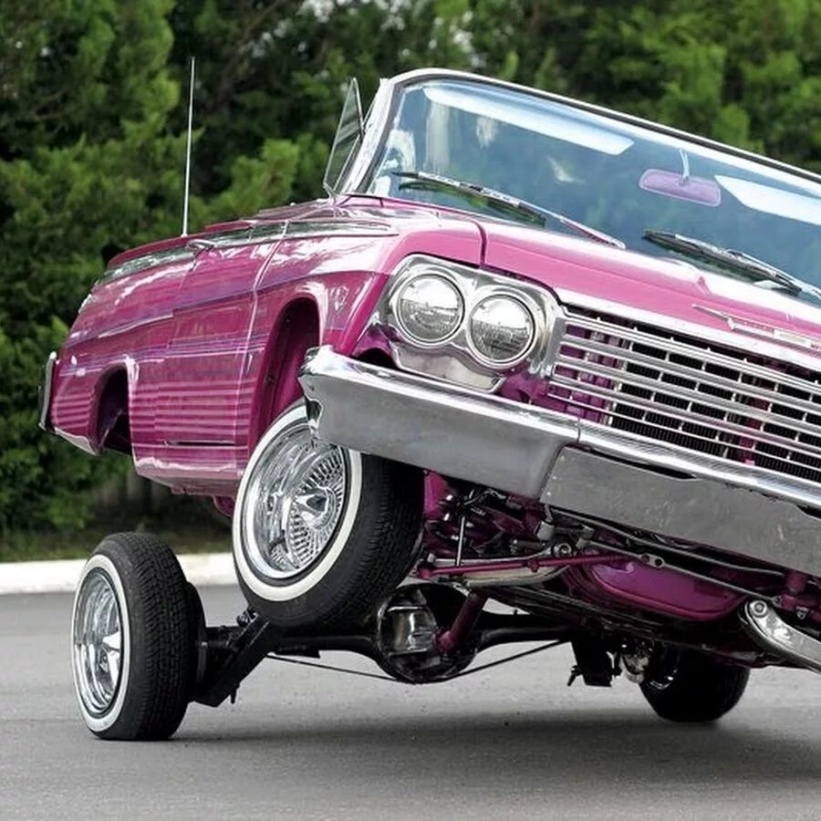 Импала лоурайдер. Chevrolet Impala 64 Lowrider. Гидравлика лоурайдер. Прыгающая машина.