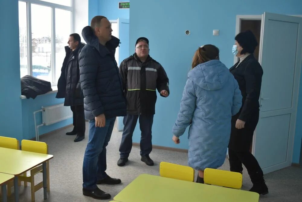 С рабочим визитом посетил