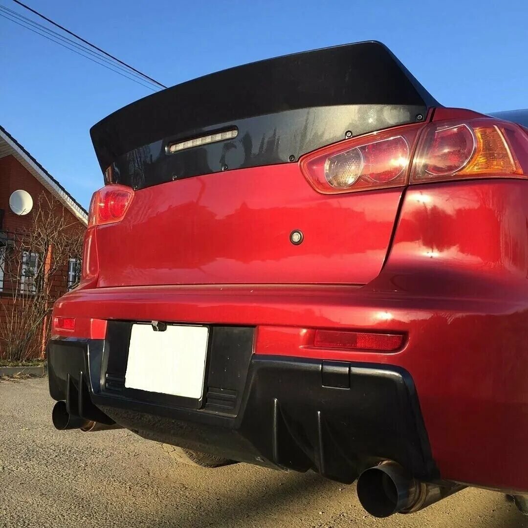 Спойлер на митсубиси лансер. Спойлер Ducktail Mitsubishi Lancer 10. Mitsubishi Lancer 10 EVO Spoiler. Спойлер Эво 10. Дактейл Лансер 10.