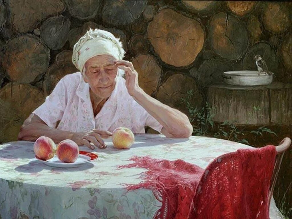 Квартира пенсионера. Сильная бабушка. Чаепитие у бабушки. Старушка сидит за столом. Женщина с пирогом.